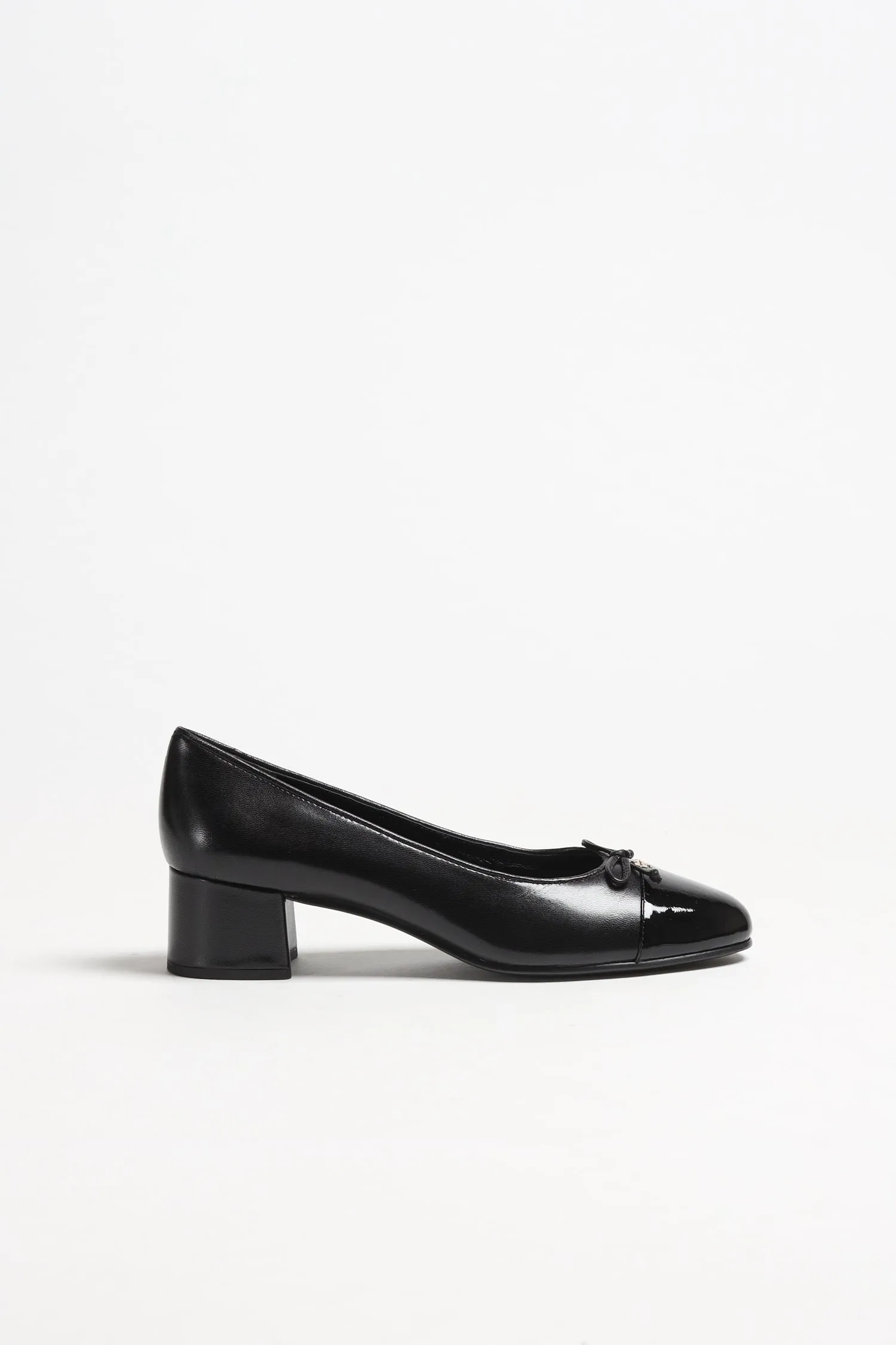 Ballerina Pumps in Perfect Black