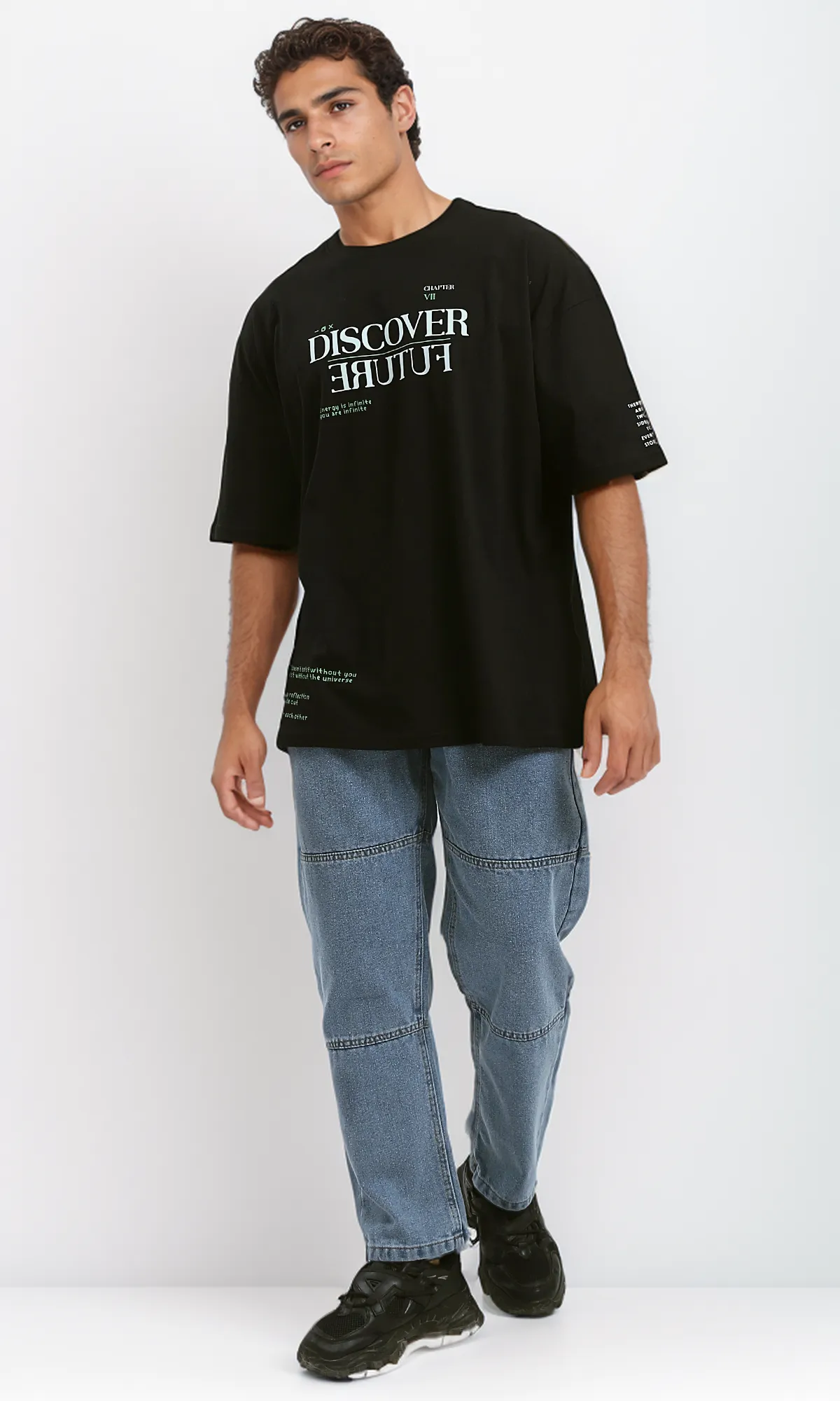 O178392 "Discover Future" Black Relaxed Fit Tee