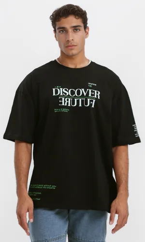 O178392 "Discover Future" Black Relaxed Fit Tee