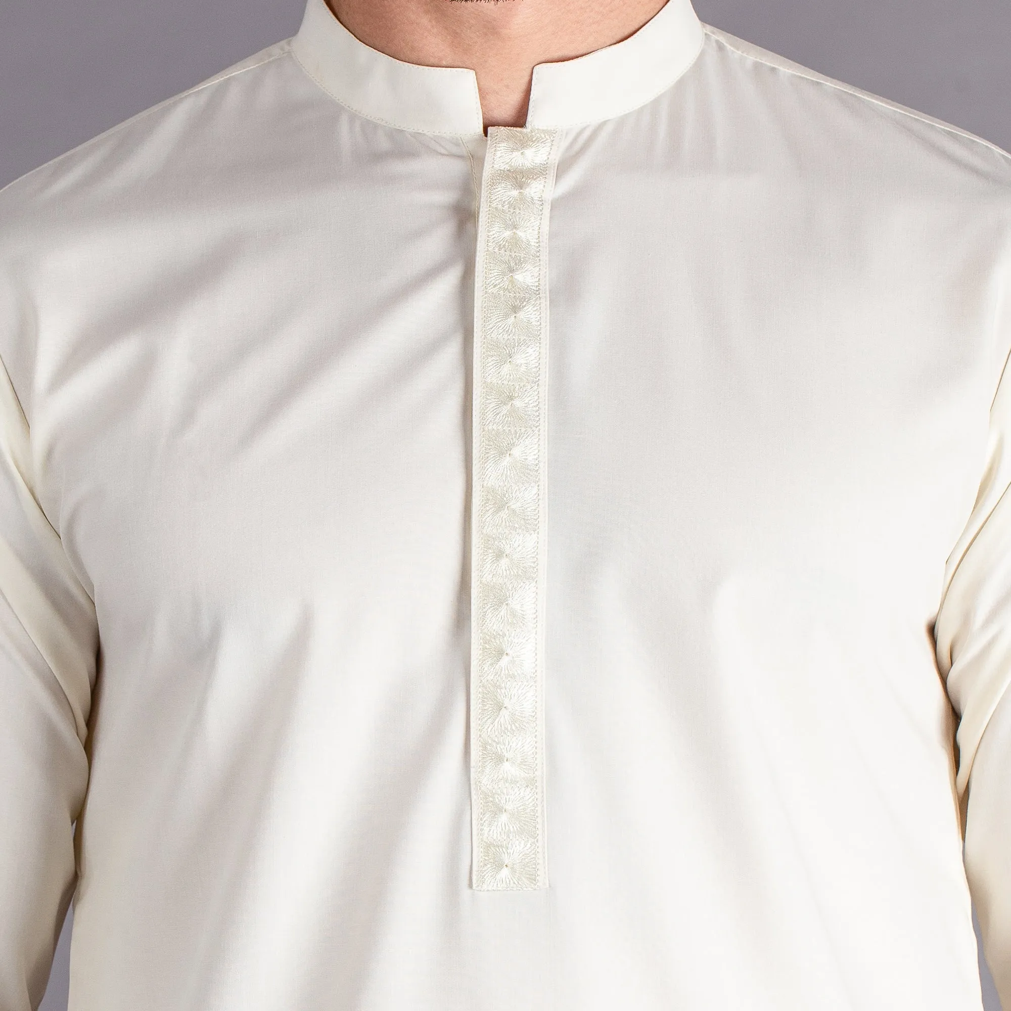 Riwaaj - Cream Shalwar Qameez